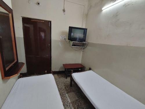 Hotel Spot On 81308 Gokul Residency