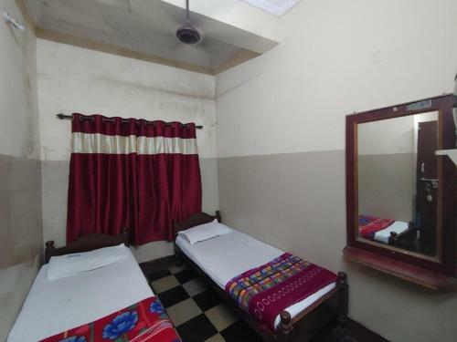 Hotel Spot On 81308 Gokul Residency