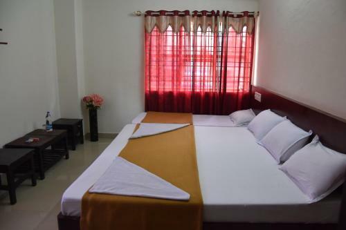 Lodge Soans Comforts