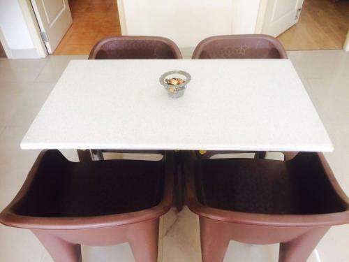Apartamento Premier Boys Hostel Upto 3 Guests