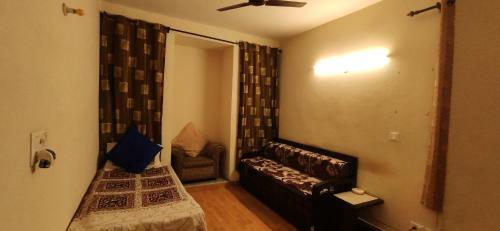 Apartamento Premier Boys Hostel Upto 3 Guests