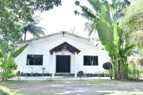 Hotel Green Farm Resort-fully Vaccinated Staff