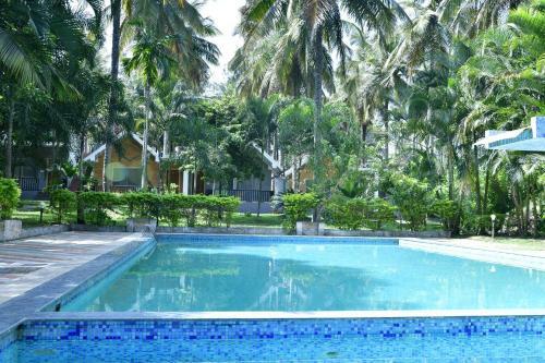 Hotel Green Farm Resort-fully Vaccinated Staff