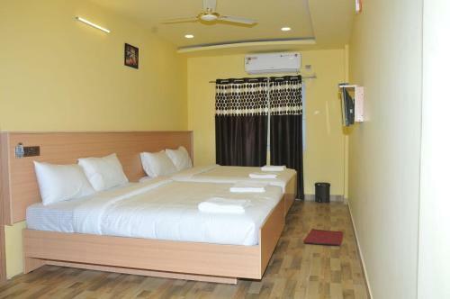 Hotel R R Residency