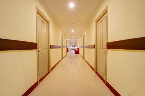 Oyo 10596 Hotel Indu