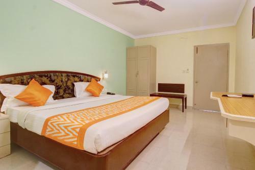 Oyo 10596 Hotel Indu