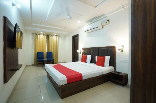 Oyo 86335 Hotel Grey Orchid