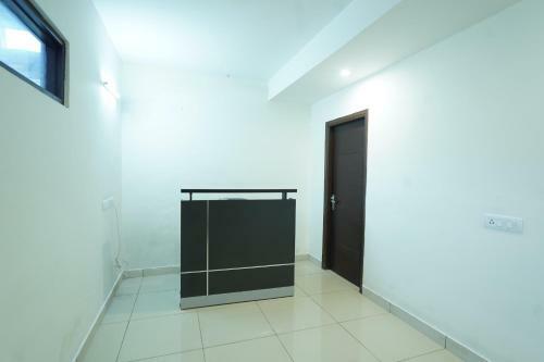 Oyo 86335 Hotel Grey Orchid