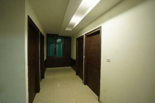 Oyo 86335 Hotel Grey Orchid