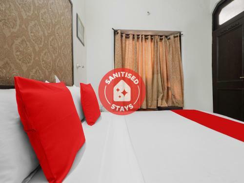 Oyo 85711 Hotel Malwa