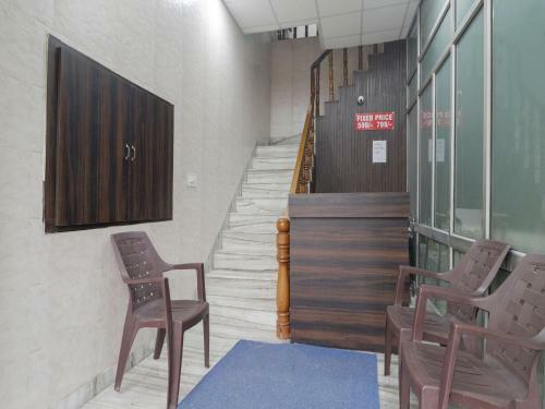 Oyo 85711 Hotel Malwa