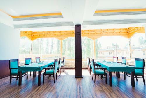 Samaya Hotel