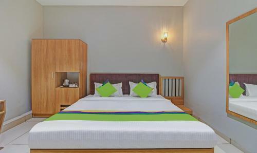Hotel Treebo Trend Matoshree Inn Satara