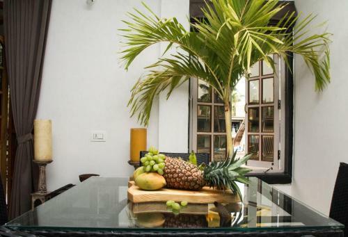 Double V Mandrem Entire Floor Apartment