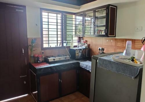 Cube Homes - Service Apartment
