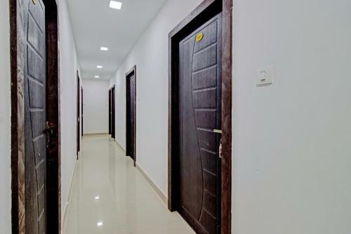Hotel Oyo Flagship 81436 Palace Lodge