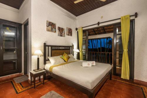 Saffronstays Ocean Pearl