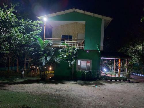 Hotel The Midway Jungle Resort
