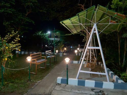 Hotel The Midway Jungle Resort