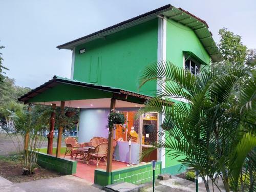 Hotel The Midway Jungle Resort