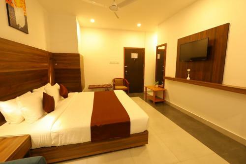 Hotel La Serene Mattannur