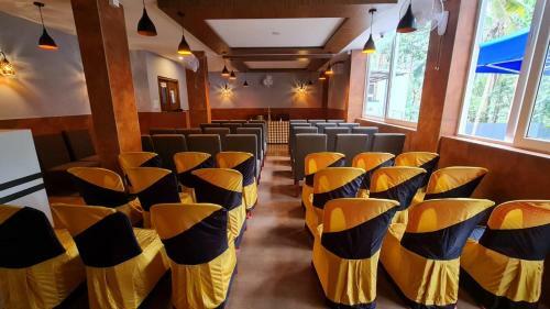 Hotel La Serene Mattannur
