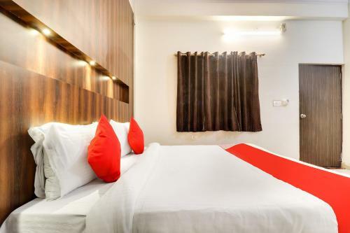 Hotel Oyo Flagship 39799 Pacific Inn