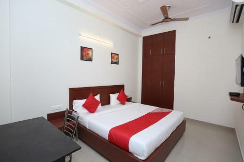 Hotel Collection O 39716 Sarovar Inn