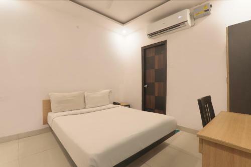 Fabhotel Ss International