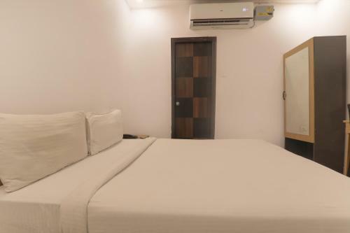 Fabhotel Ss International