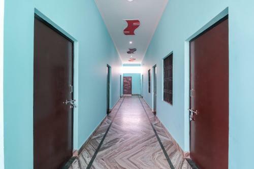 Spot On 48572 Hotel Lucknow Inn