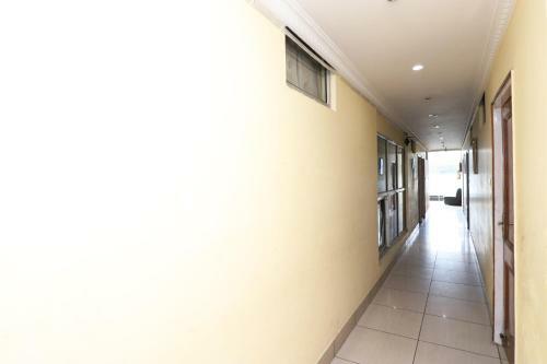 Collection O 30858 Hotel Sp Rooms