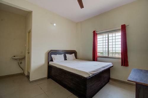 Spot On 73658 Hotel Sumitra