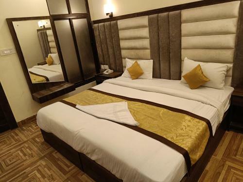 Hotel The Grand Orion