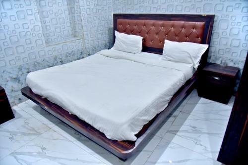Chemis Inn Hotel Krishna Palace