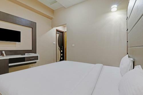 Hotel Capital O 85177 Ss Grand