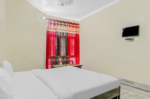 Hotel Oyo Flagship 86288 Amrit Palace