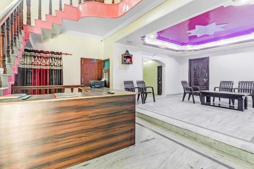 Hotel Oyo Flagship 86288 Amrit Palace