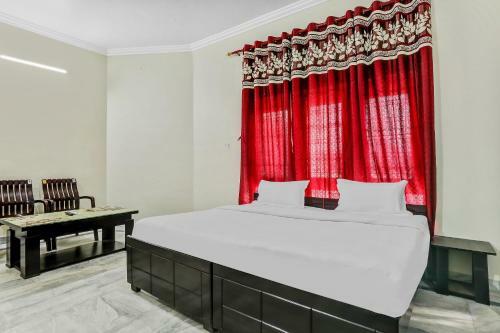 Hotel Oyo Flagship 86288 Amrit Palace
