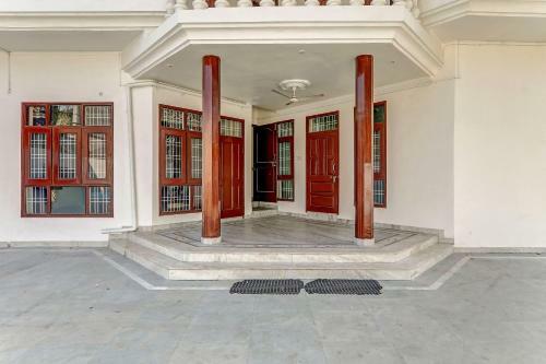 Hotel Oyo Flagship 86288 Amrit Palace