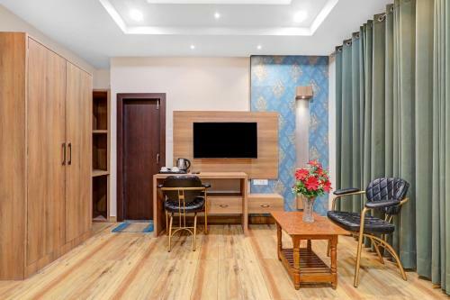 Hotel Townhouse Oak Olive Crown