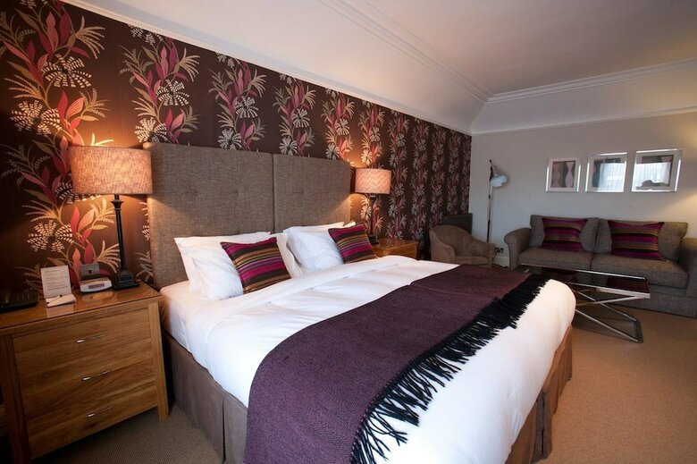 The Townhouse Hotel
