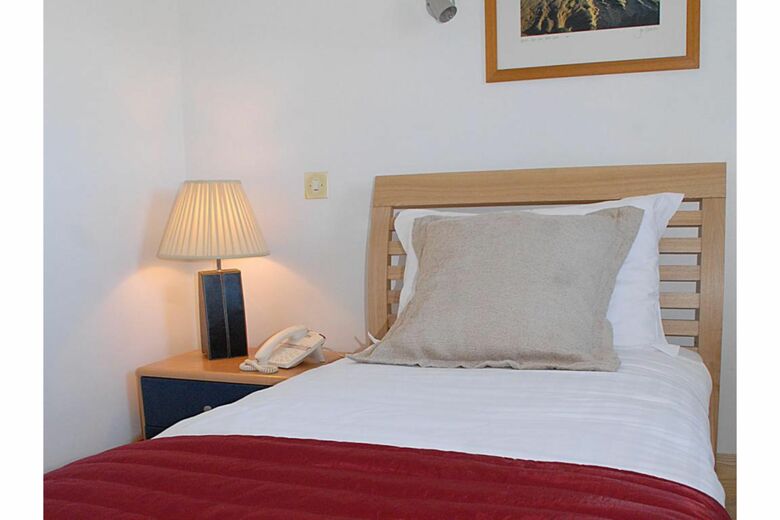 Hotel Oyo The Leven