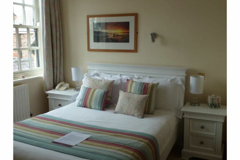 Hotel Oyo The Leven