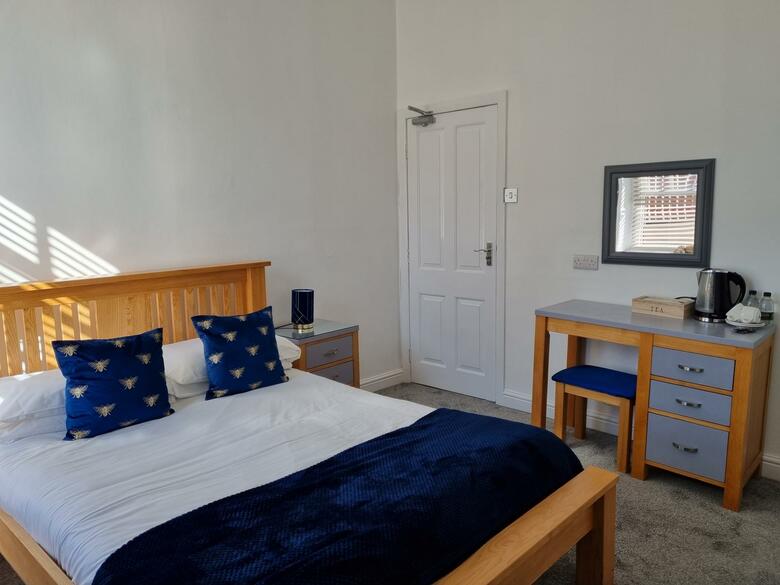 Hotel Oyo The Leven
