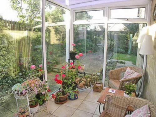 Sunshine Cottage