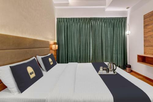 Hotel Townhouse Oak 85944 Pratham Inn