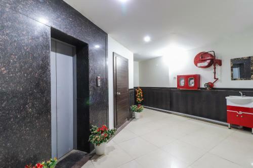 Collection O 9941 Hotel P S Grand