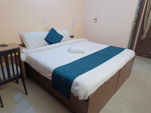 Hotel The Avps Grand