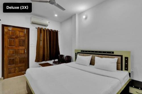 Hostal Harshada Guest House